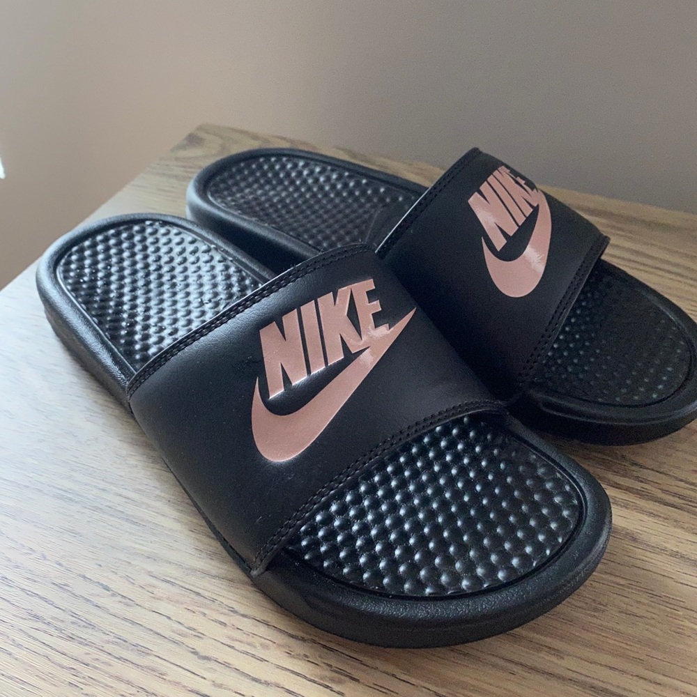 Nike slides